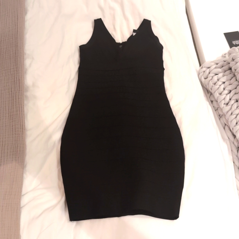 Black fitted dress. For tweens